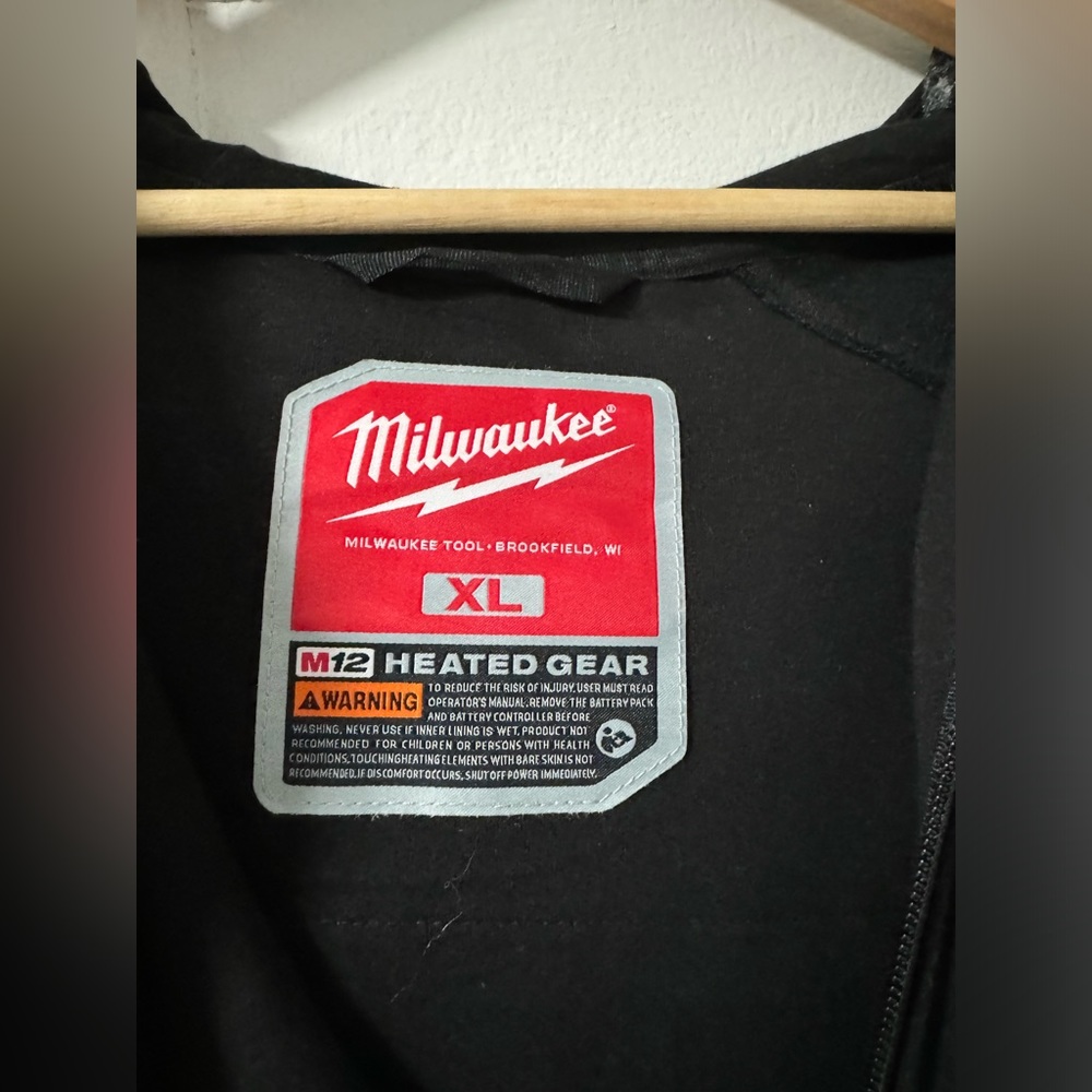 Men’s Milwaukee heated hoodie